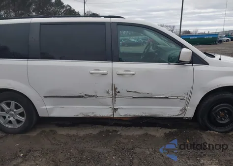 2010 Chrysler Town & Country Touring from USA, damaged, VIN 2A4RR5D16AR235971